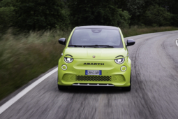 
										Abarth 500e full									