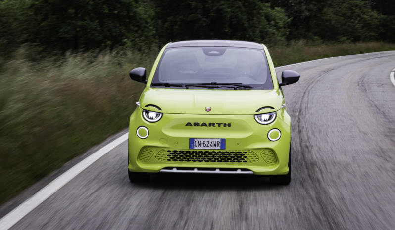 
								Abarth 500e full									