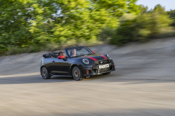 
										MINI John Cooper Works E full									