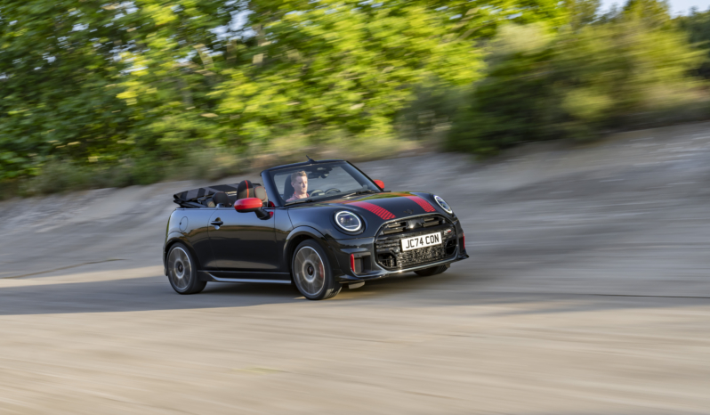 
								MINI John Cooper Works E full									