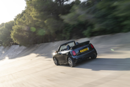 
										MINI John Cooper Works E full									