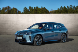 BMW iX xDrive60