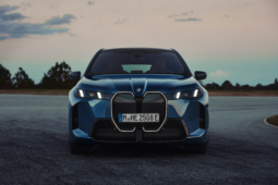 
										BMW iX xDrive60 full									
