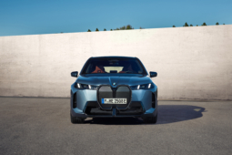 
										BMW iX xDrive60 full									
