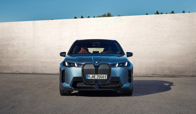 
								BMW iX xDrive60 full									