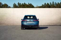 
										BMW iX xDrive60 full									