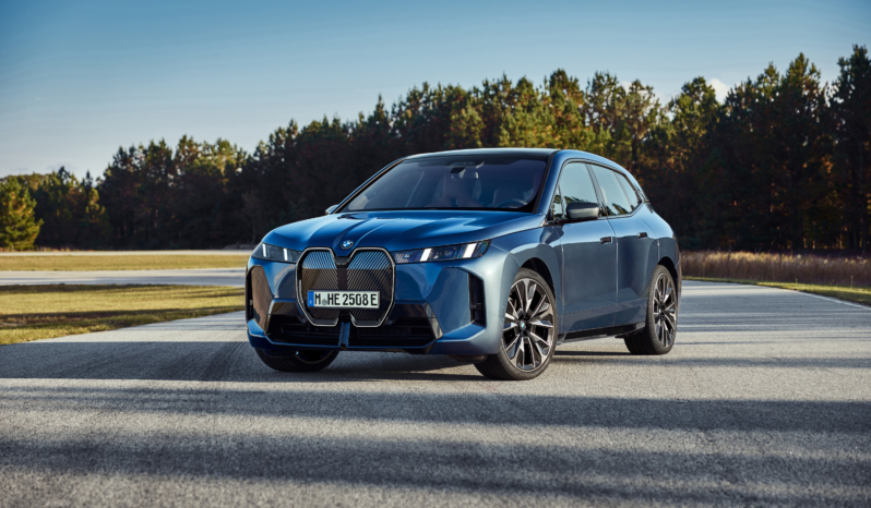 
								BMW iX xDrive60 full									