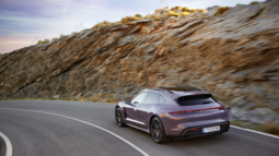 
										Porsche Taycan 4S Sport Turismo full									