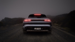 
										Porsche Taycan 4 Cross Turismo full									