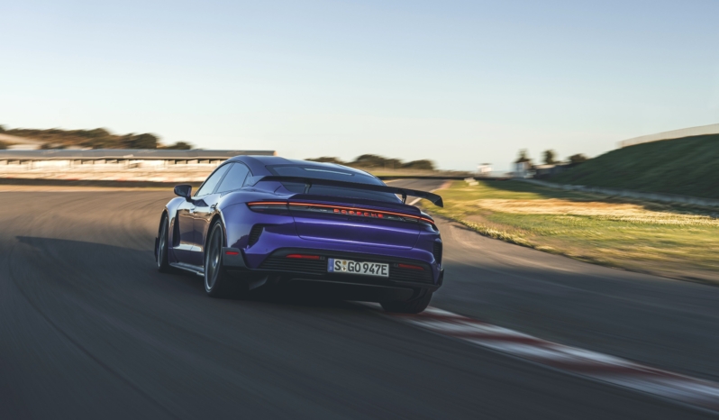 
								Porsche Taycan Turbo GT full									