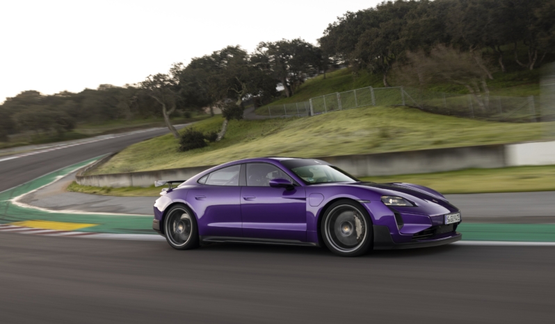 
								Porsche Taycan Turbo GT full									