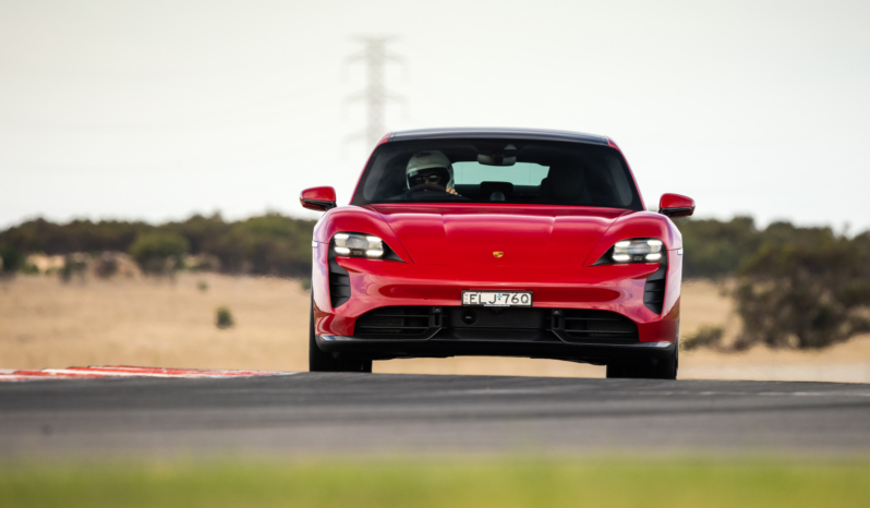 
								Porsche Taycan Turbo S full									