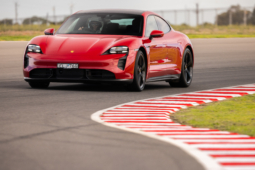 
										Porsche Taycan Turbo S full									