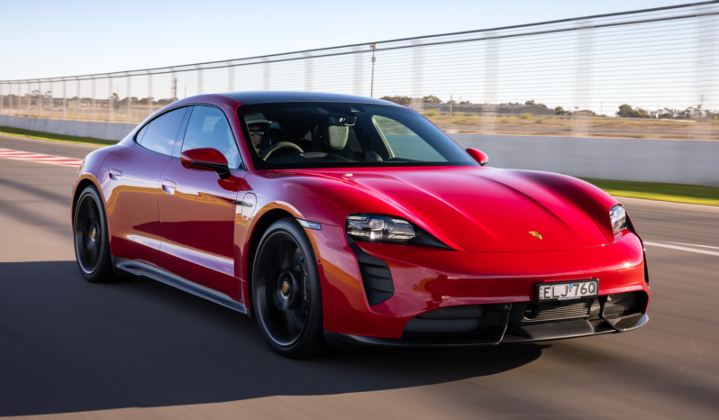 
								Porsche Taycan Turbo S full									