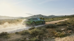 Porsche Taycan Turbo S Cross Turismo