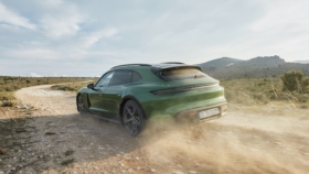 Porsche Taycan Turbo S Cross Turismo