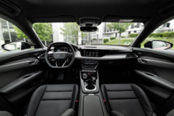 
										Audi e-tron GT quattro full									