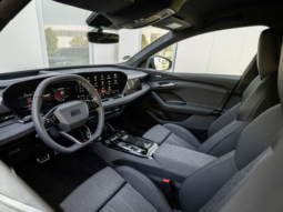 
										Audi Q6 Sportback e-tron performance full									
