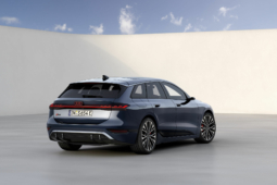 
										Audi S6 Avant e-tron full									