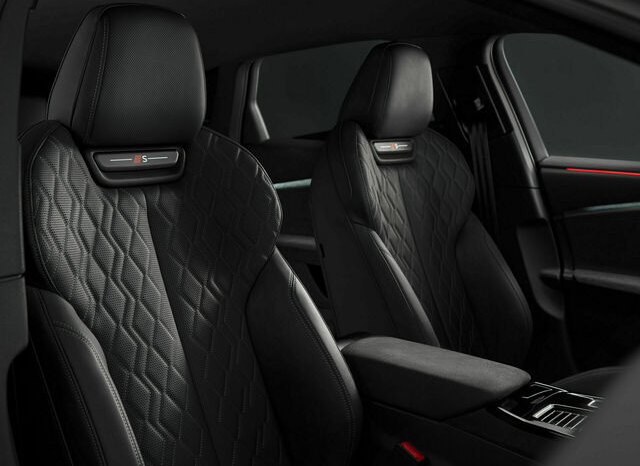 
								Audi S6 Sportback e-tron full									
