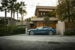
										Audi S6 Sportback e-tron full									
