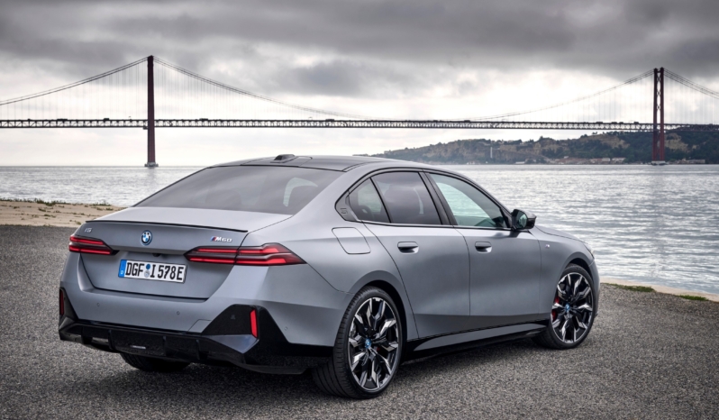 
								BMW i5 M60 xDrive Berline full									