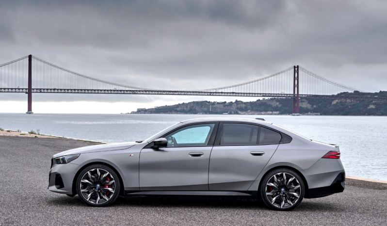 
								BMW i5 M60 xDrive Berline full									