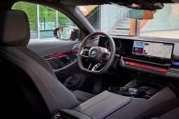 
										BMW i5 M60 xDrive Touring full									