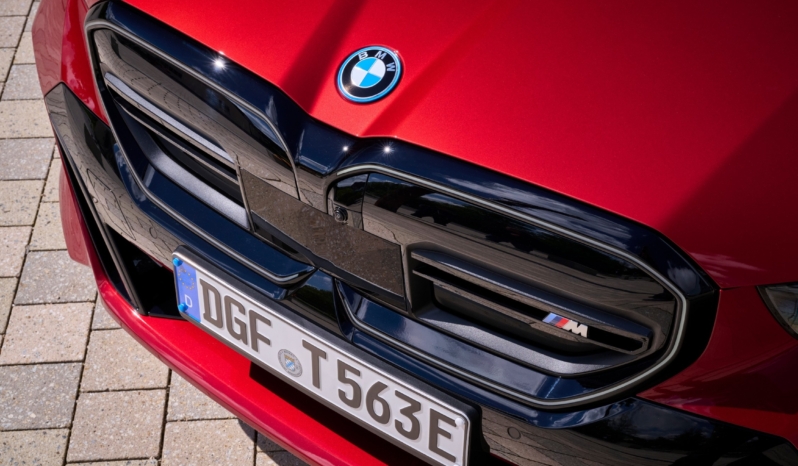
								BMW i5 M60 xDrive Touring full									