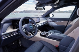 
										BMW i7 M70 xDrive Berline full									