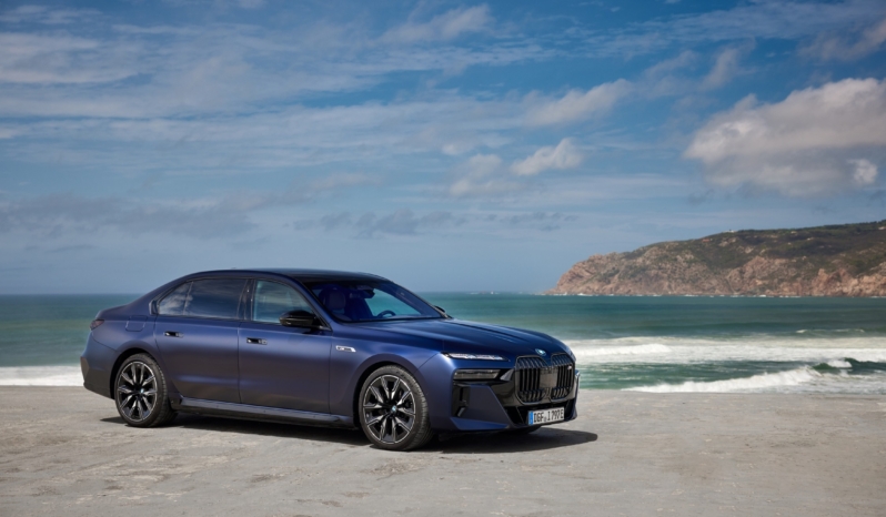 
								BMW i7 M70 xDrive Berline full									