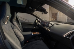 
										BMW iX M70 xDrive full									