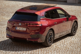BMW iX M70 xDrive