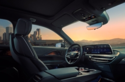 
										Cadillac LYRIQ AWD full									