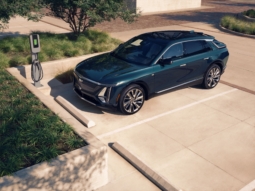 
										Cadillac LYRIQ AWD full									
