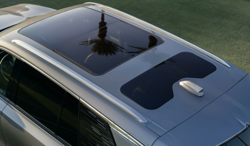 
								Cadillac VISTIQ AWD full									