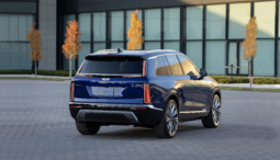 
										Cadillac VISTIQ AWD full									