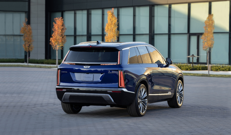 
								Cadillac VISTIQ AWD full									