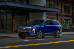 
										Cadillac VISTIQ AWD full									