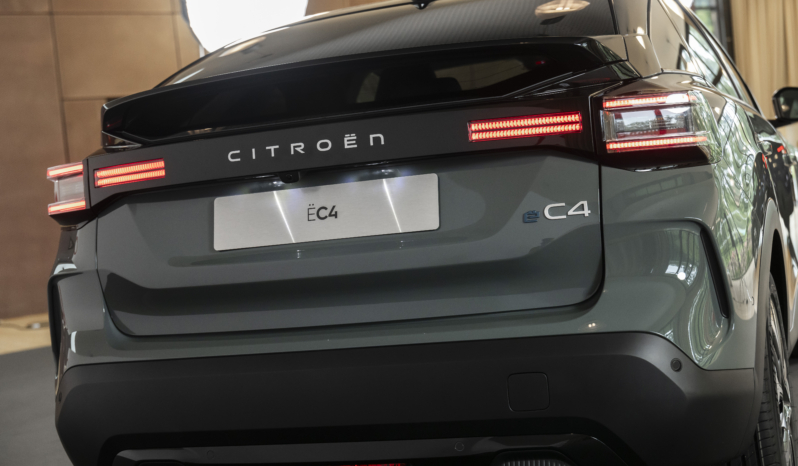 
								Citroën ë-C4 54 kWh full									