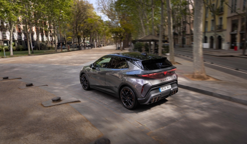 
								CUPRA Born full									