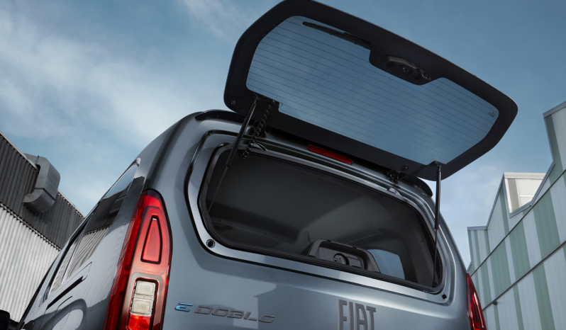 
								Fiat E-Doblò Van 50 kWh full									