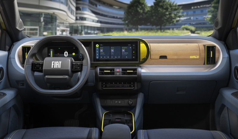 
								Fiat Grande Panda Electric 44 kWh full									