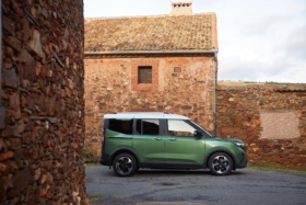 Ford E-Tourneo Courier