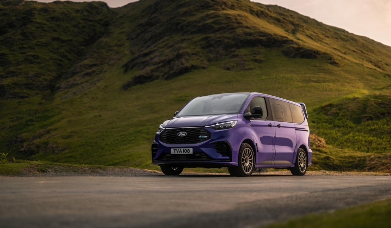 Ford E-Tourneo Custom