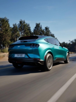 Ford Mustang Mach-E Standard Range RWD
