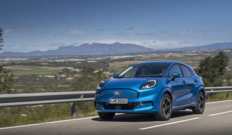 
								Ford Puma Gen-E full									