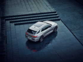 Genesis Electrified GV70 AWD