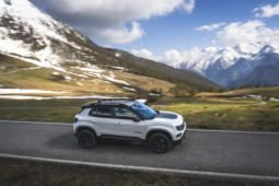 
										Jeep Avenger Electric full									