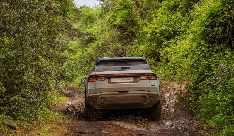 
								Jeep Compass Electric full									